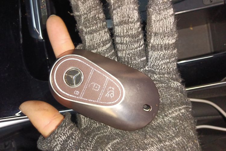 奔驰C级 2022款 改款 C 260 L 运动版中控内饰11