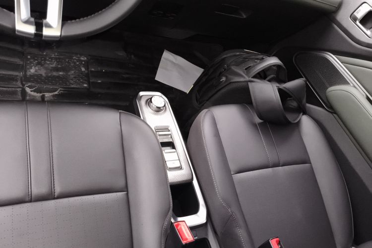 宝骏悦也 2023款 智尊版中控内饰18