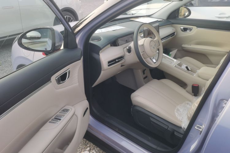 五菱汽车 缤果S 2025款 430km 尊享款中控内饰7003