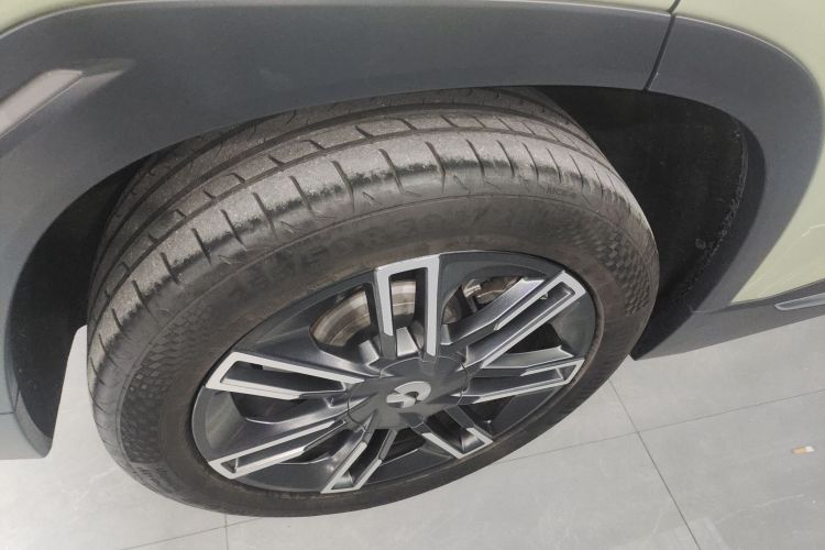 蔚来ES6 2019款 420KM 运动版车身外观6008