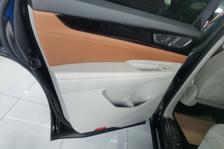 大众 途昂 2021款 330TSI 两驱尊崇豪华版中控内饰7008