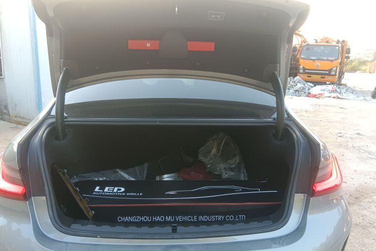 宝马3系 2025款 325Li M运动套装局部细节23