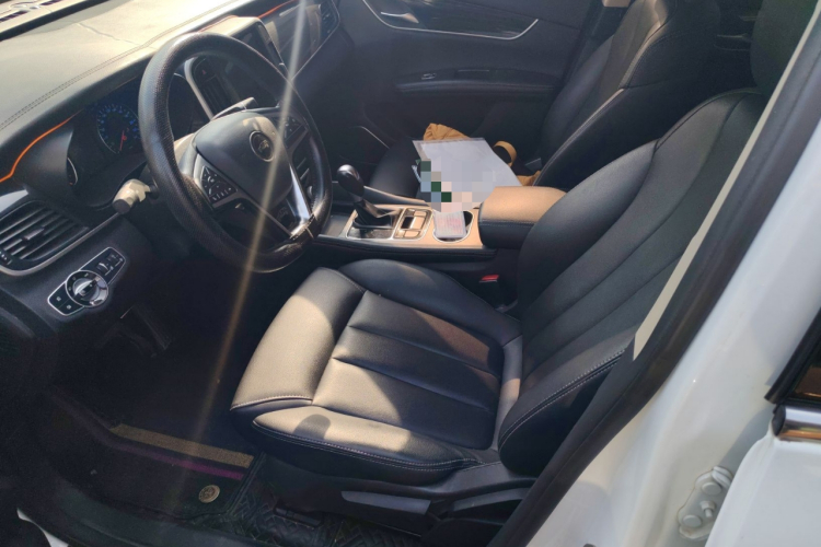 比亚迪 宋MAX 2017款 1.5T 自动智联豪华型 7座中控内饰19