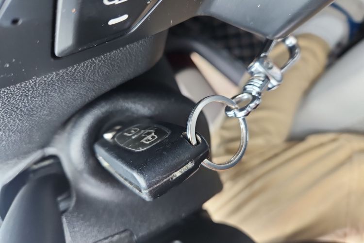 雪铁龙 世嘉 2013款 三厢 1.6L 自动品尚型中控内饰11