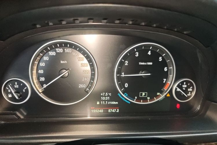 宝马5系 2014款 528Li 领先型局部细节14