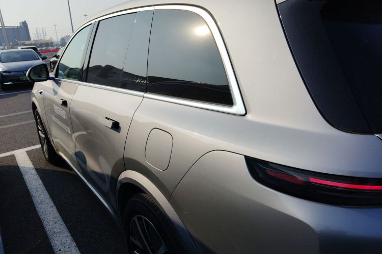 理想汽车 理想L8 2024款 Max车身外观4