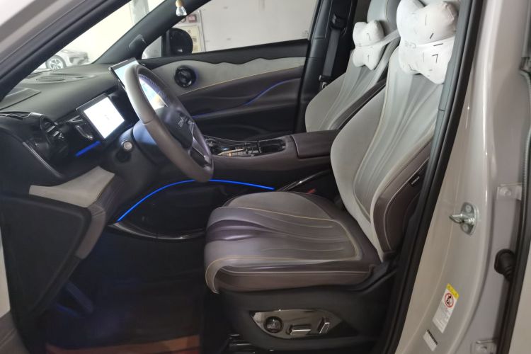 比亚迪 护卫舰07 2023款 DM-i 100KM 尊贵型中控内饰19