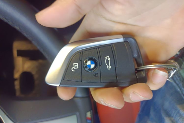 宝马1系 2021款 125i M运动曜夜版中控内饰11