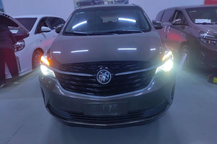 别克GL8 2022款 陆上公务舱 652T 豪华型车身外观2