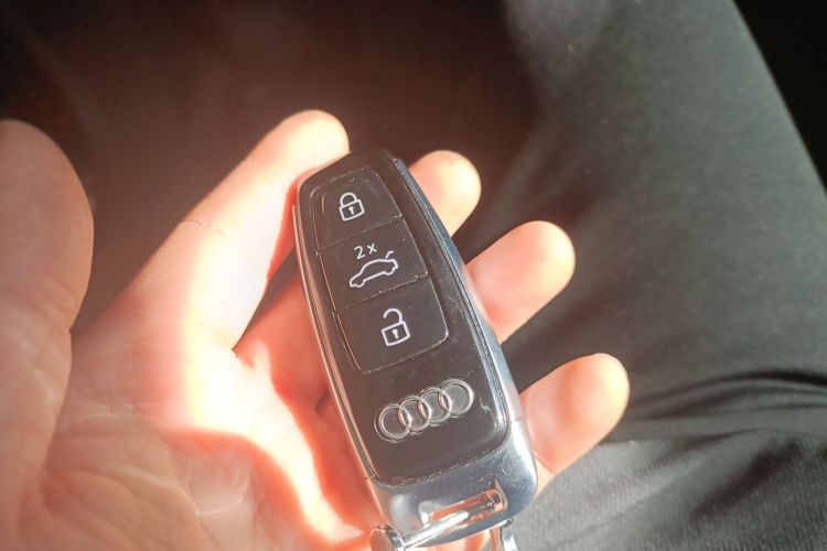 奥迪Q7 2023款 45 TFSI quattro S line运动型中控内饰7001