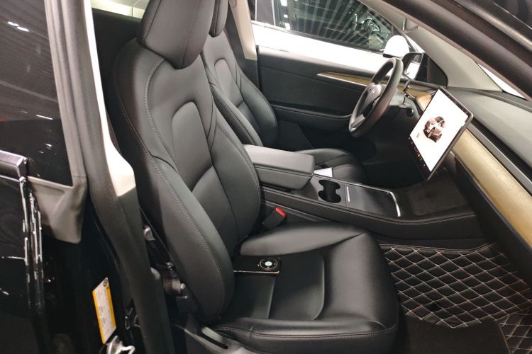 特斯拉 Model Y 2022款 改款 后轮驱动版局部细节41