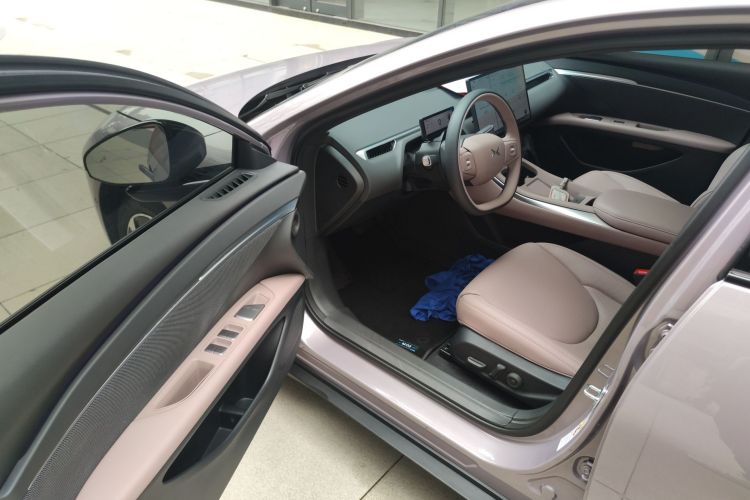 小鹏MONA M03 2025款 502 长续航 Max中控内饰20