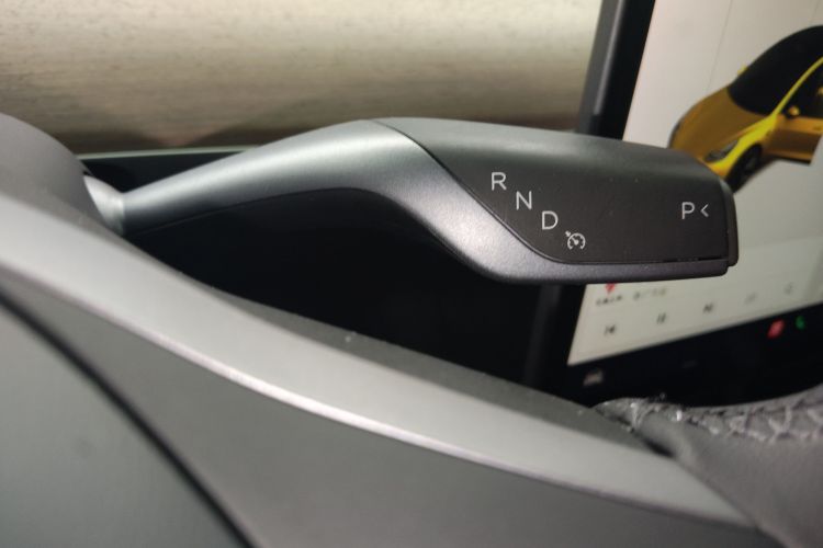 特斯拉 Model 3 2021款 标准续航后驱升级版中控内饰18