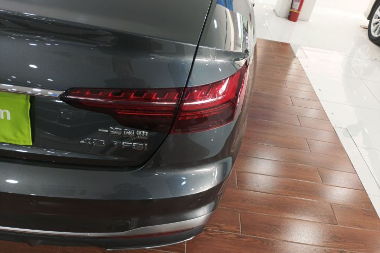 奥迪A4L 2020款 40 TFSI 豪华动感型车身外观6006