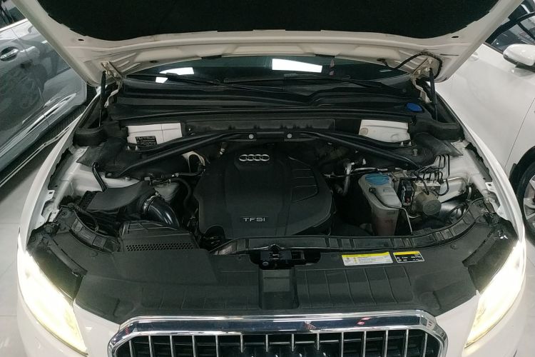 奥迪Q5 2016款 40 TFSI 技术型局部细节24