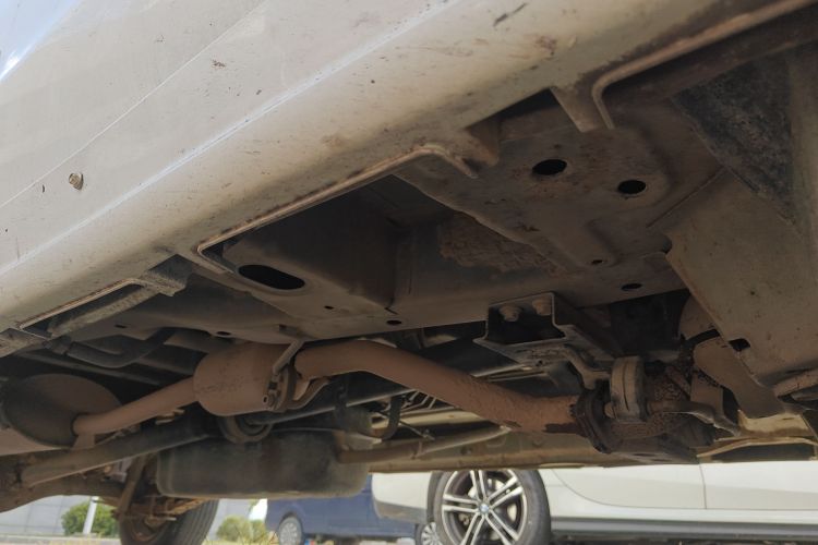 金杯 金海狮 2021款 1.5L 客车工程狮 7座局部细节9001