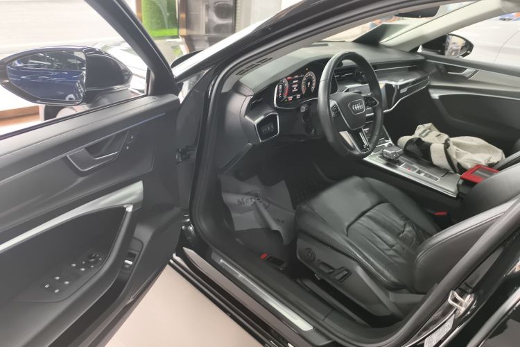 奥迪A6L 2020款 40 TFSI 豪华动感型中控内饰20