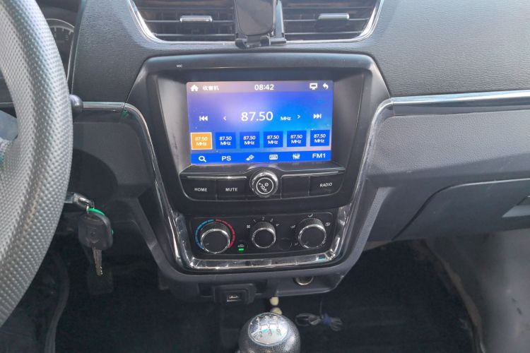 金杯 小海狮X30 2021款 1.5L 舒适型无空调版客车国VI SWC15M中控内饰16