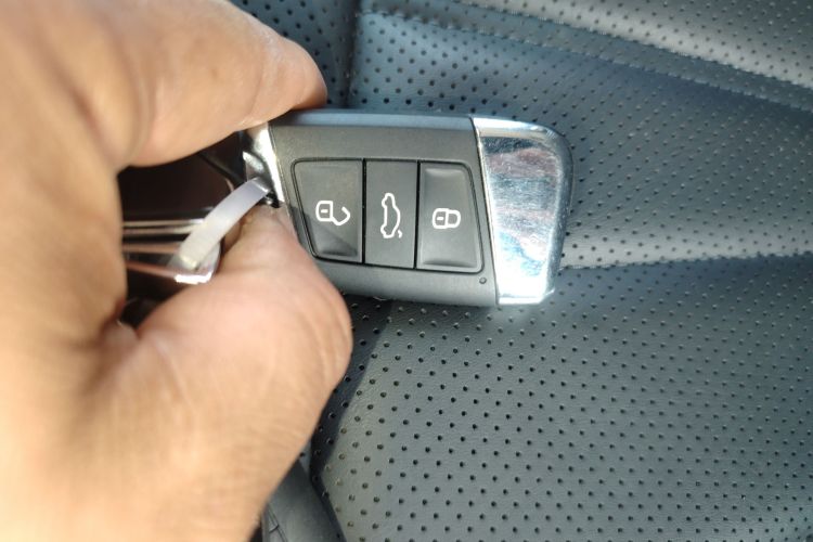 大众 帕萨特 2024款 380TSI 星空豪华版中控内饰11