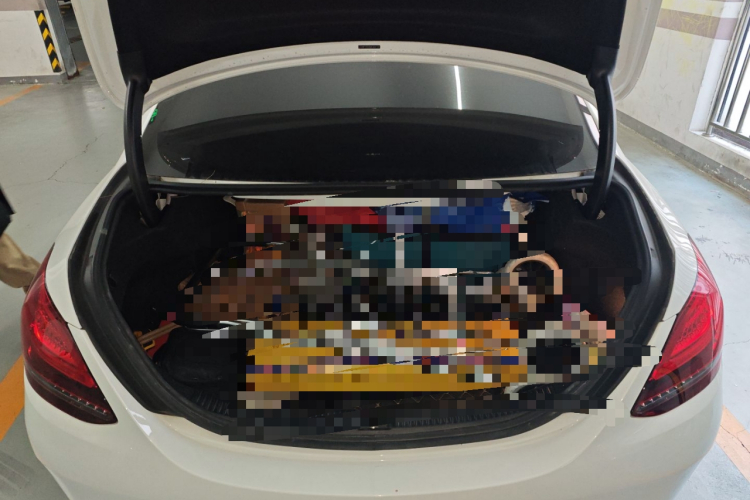 奔驰C级 2021款 C 260 星耀臻藏版中控内饰23