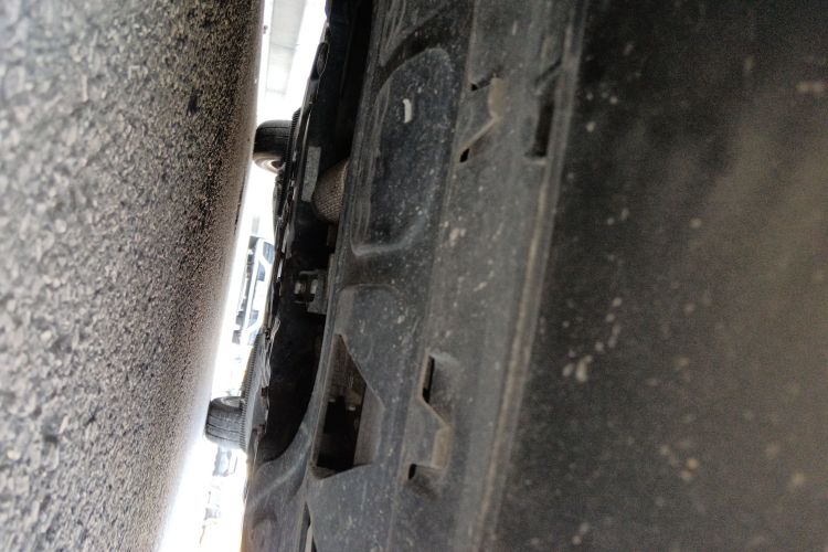 大众 途安 2015款 1.4T 手动舒适版5座局部细节9008