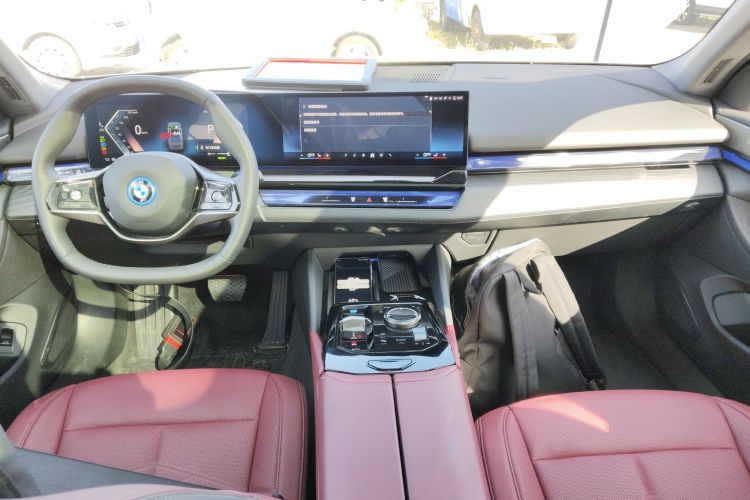 宝马i5 2024款 eDrive 35L 尊享型 豪华套装中控内饰7002