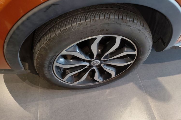 名爵 锐腾 2015款 2.0TGI TST豪华版车身外观6007