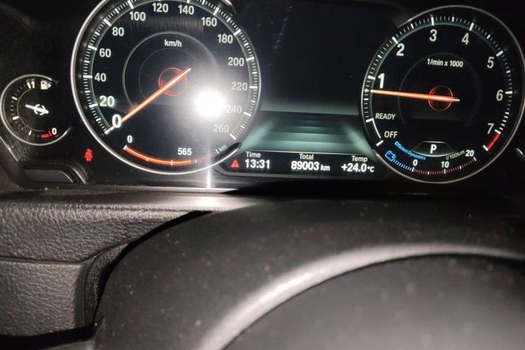 宝马3系 2018款 320Li 领先型M运动套装中控内饰15