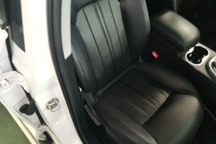 东南DX7 2018款 Prime 1.8T DCT尊贵型 国V局部细节41