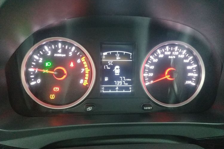 东风风行 风行T5 2022款 盛世款 1.6L 手动筑梦版五座局部细节14