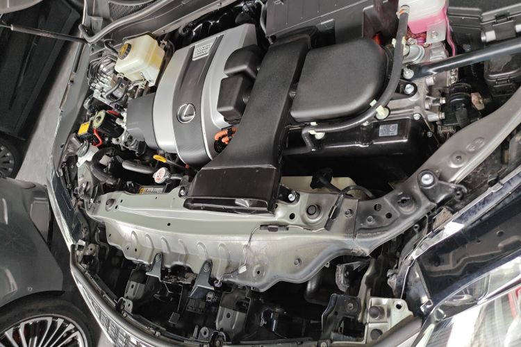 雷克萨斯RX 2020款 改款 450h 四驱典雅版机舱底盘24