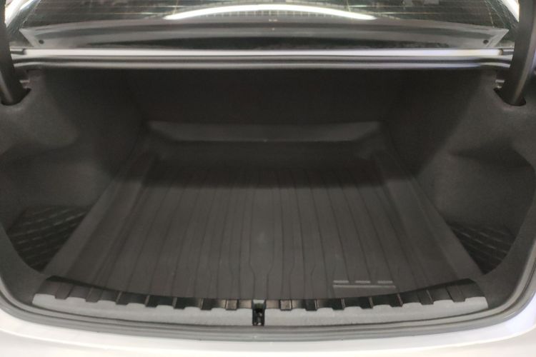 宝马3系 2023款 320Li M运动套装局部细节23