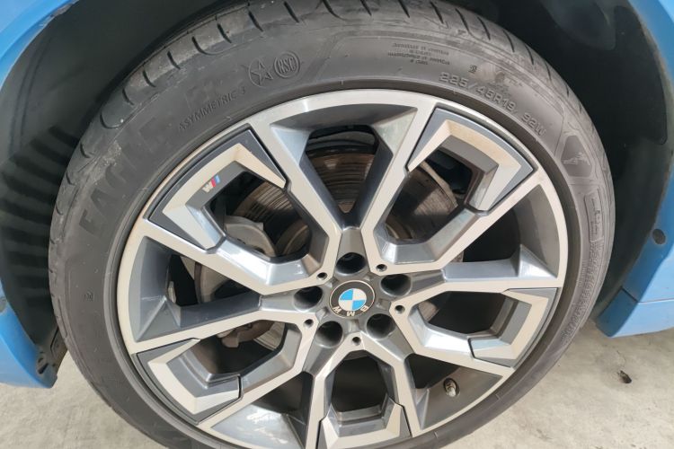 宝马X2 2021款 改款 sDrive25i 曜夜版车身外观6002