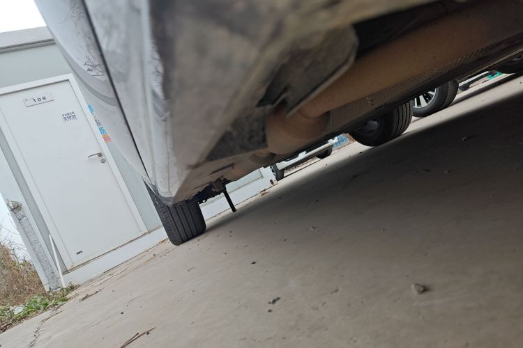 比亚迪 秦PLUS 2021款 DM-i 55KM 旗舰型局部细节9001