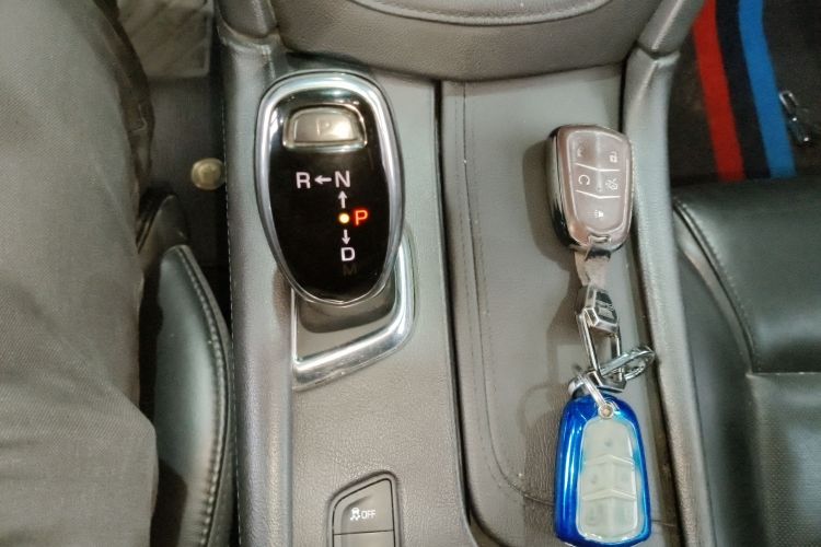 凯迪拉克XT5 2018款 28T 四驱豪华型局部细节18