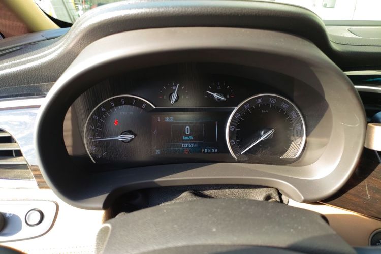 别克GL8 2017款 ES 28T 豪华型 国V中控内饰14