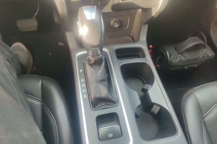 福特 翼虎 2018款 EcoBoost 180 两驱铂翼型中控内饰18