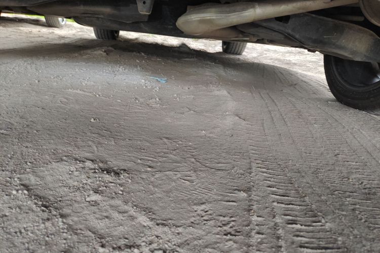 丰田 雷凌 2021款 双擎 1.8H E-CVT运动版局部细节9009