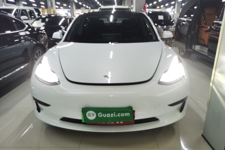 特斯拉 Model 3 2020款 标准续航后驱升级版车身外观2