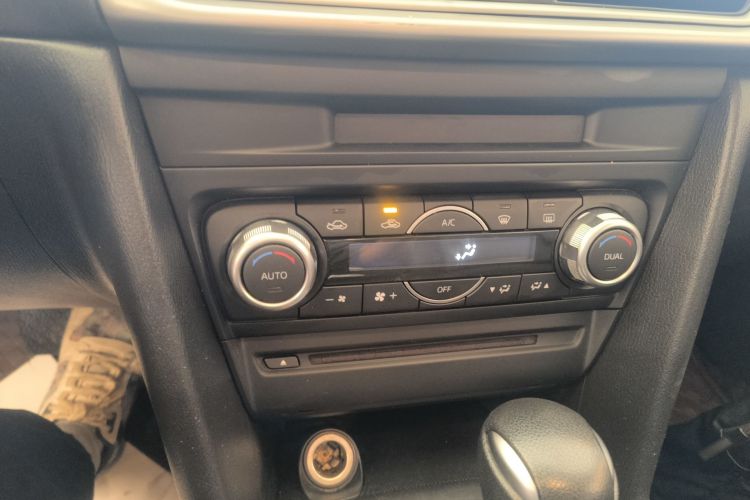 马自达3 昂克赛拉 2019款 云控版 三厢 1.5L 自动豪华型 国VI中控内饰16