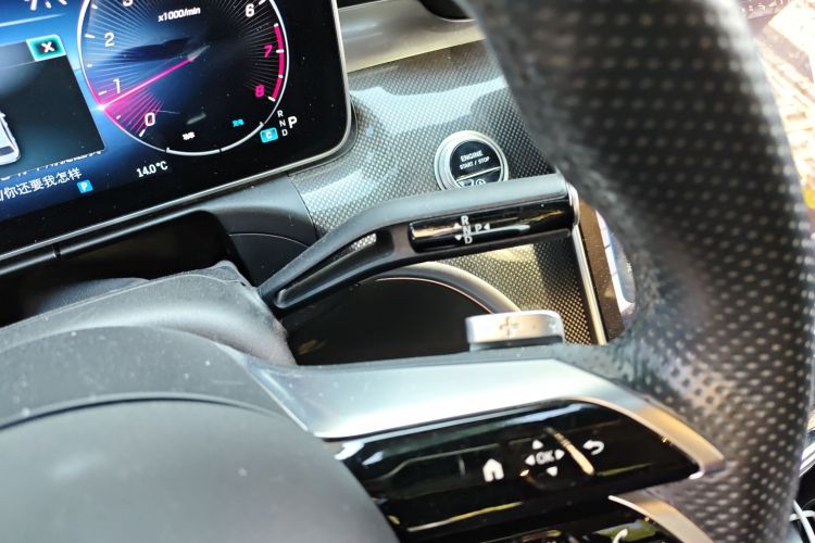 奔驰C级 2022款 改款 C 260 L 运动版中控内饰18