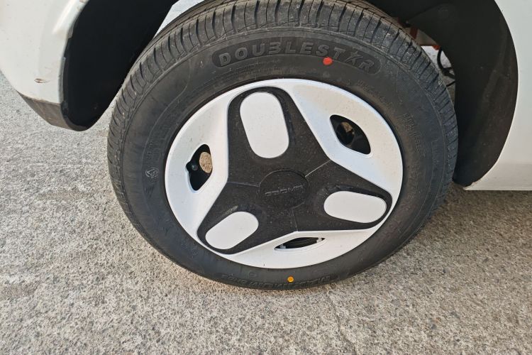 吉利银河 熊猫 2025款 210km 元气熊车身外观6008