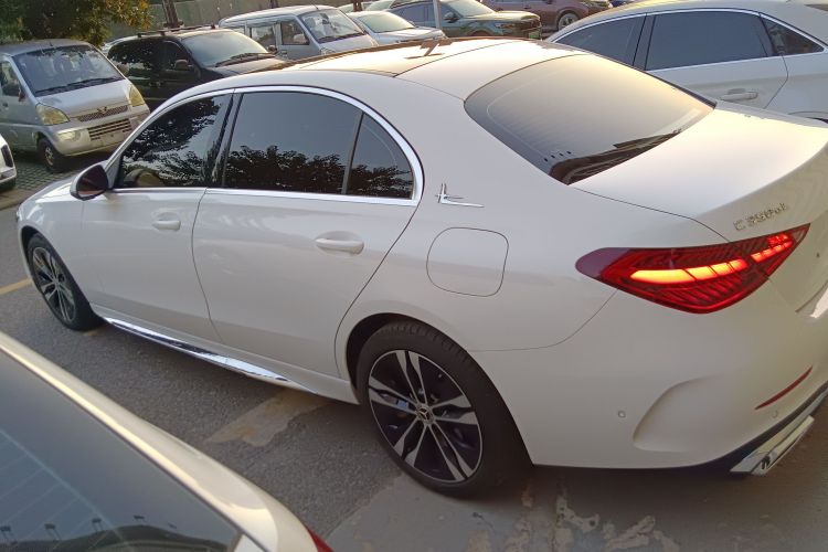 奔驰C级新能源 2024款 改款三 C 350 eL车身外观4