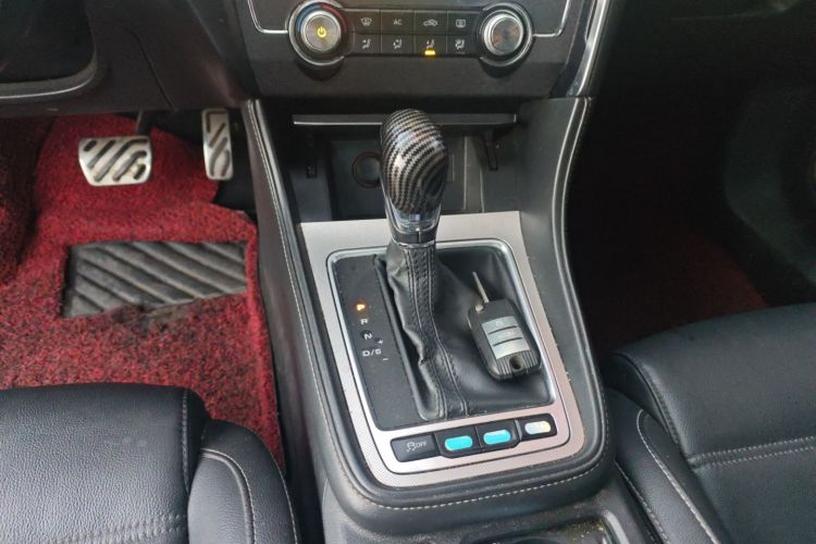 名爵 MG6 2017款 20T 自动豪华智联版 国V中控内饰18