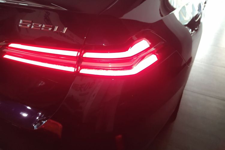 宝马5系 2025款 525Li M运动套装车身外观6006