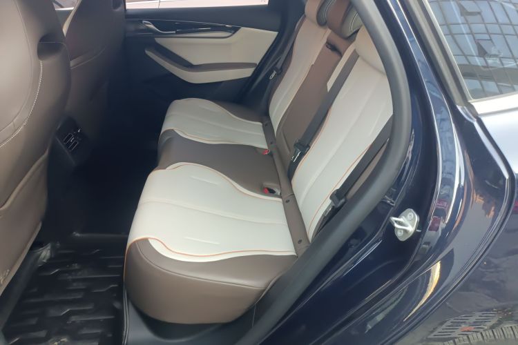 比亚迪 秦PLUS 2023款 冠军版 EV 510KM领先型中控内饰7004