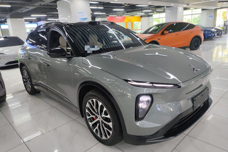 蔚来ES6 2023款 75kWh车身外观3