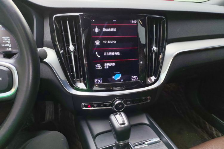 沃尔沃S60 2021款 T4 智逸豪华版中控内饰16