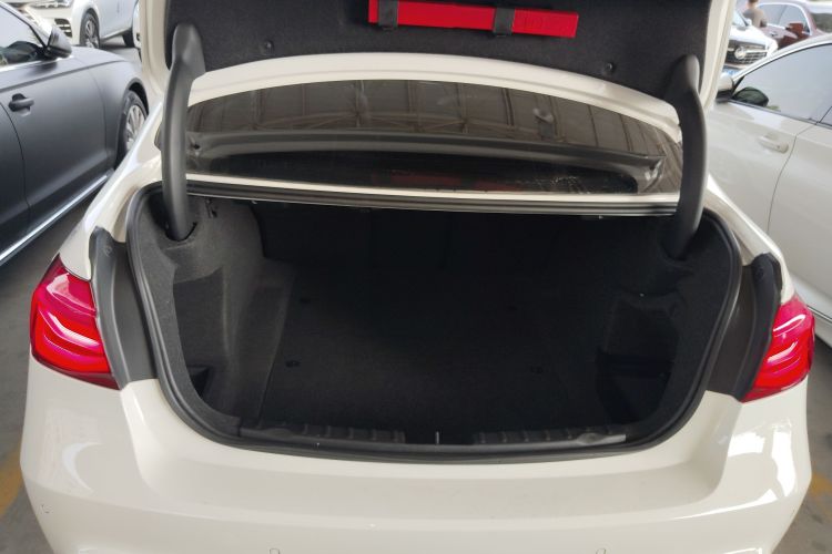 宝马3系 2019款 320Li M运动套装机舱底盘23