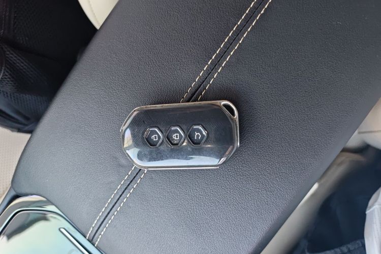 五菱汽车 五菱凯捷 2022款 280T 1.5T CVT旗舰型中控内饰7001